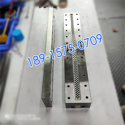 遼陽熔（róng）噴布模具：熔噴布（bù）未達95標（biāo）準非（fēi）常重要的原（yuán）因：靜電（diàn）吸附不達標!